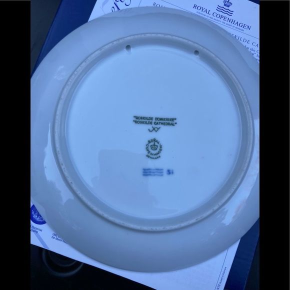 Roskilde Cathedral 1997 Royal Copenhagen Christmas series A20 - Picture 4 of 8